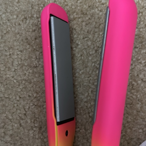 FOXYBAE HAIR STRAIGHTENER - Picture 3 of 4